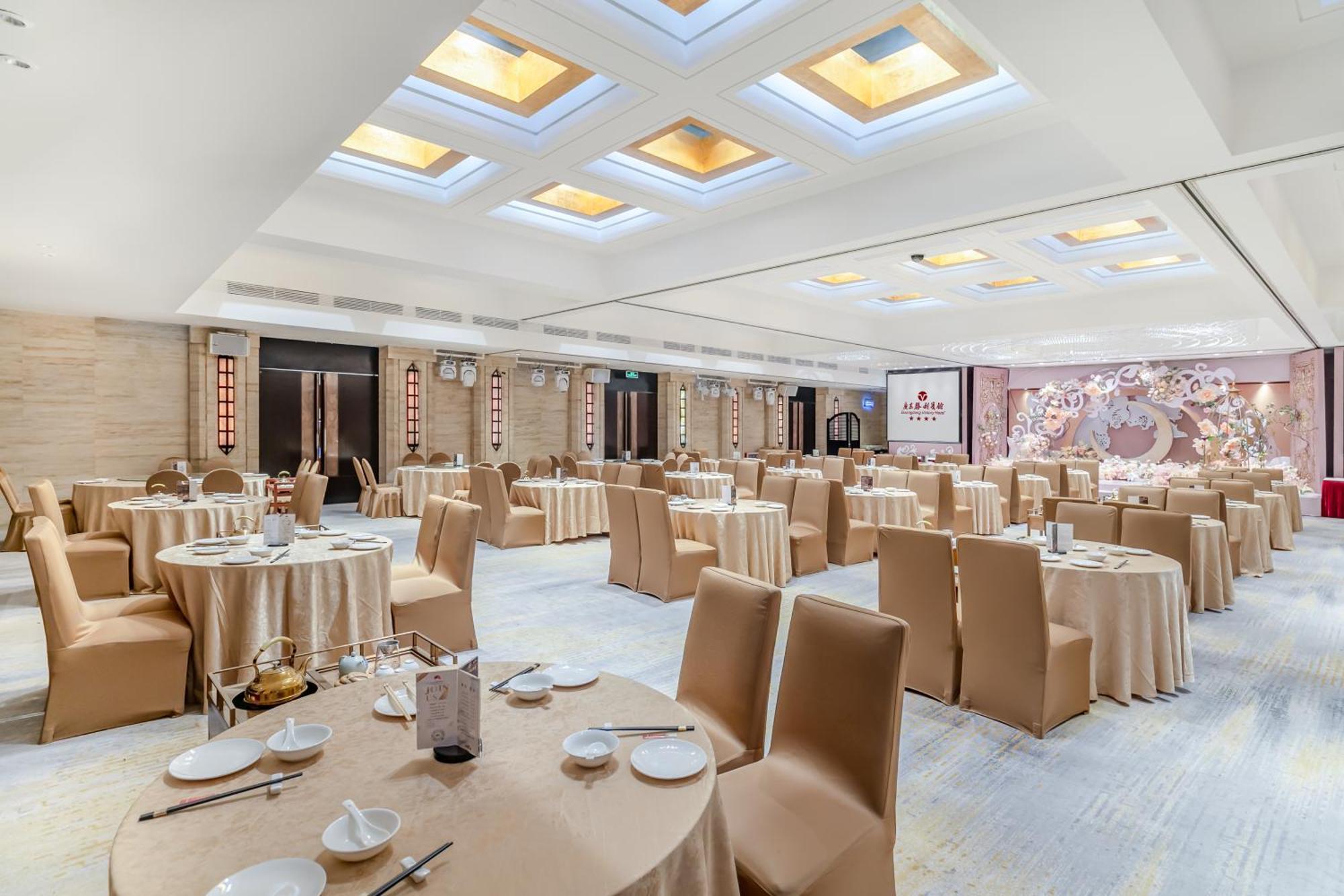 Guangdong Victory Hotel -Shamian Island Гуанчжоу Экстерьер фото
