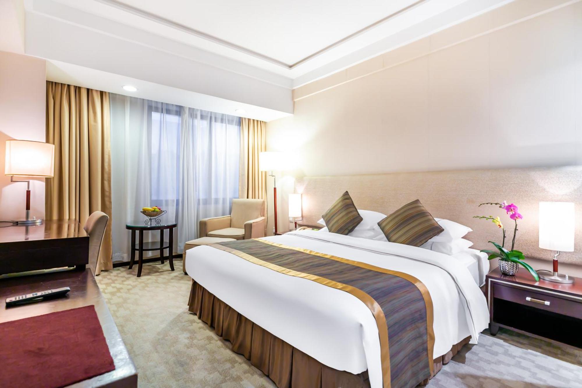 Guangdong Victory Hotel -Shamian Island Гуанчжоу Экстерьер фото