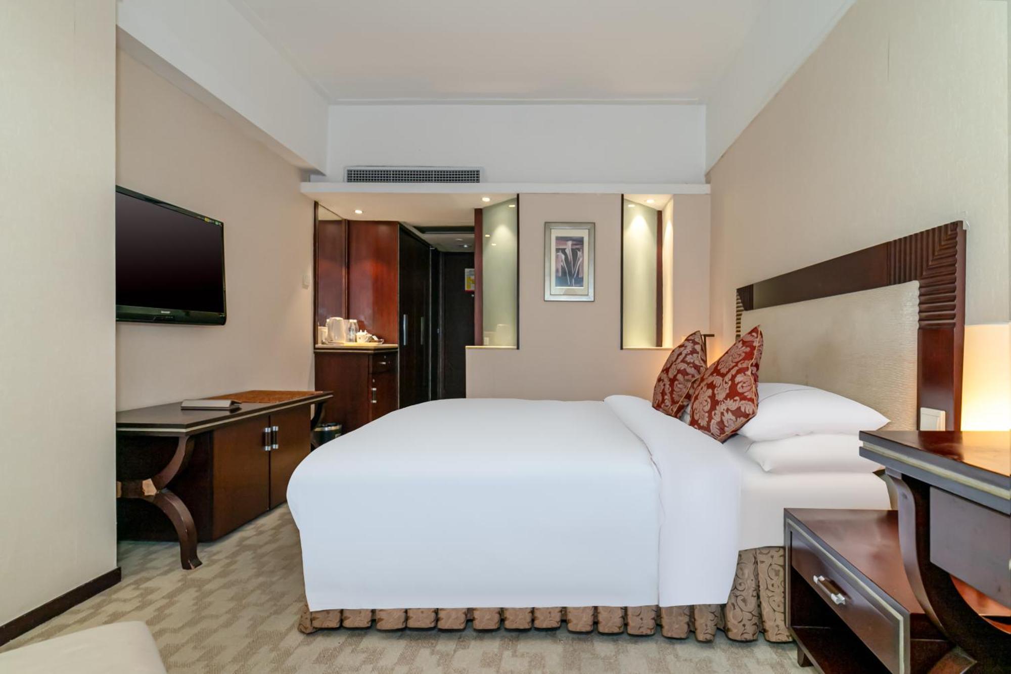 Guangdong Victory Hotel -Shamian Island Гуанчжоу Экстерьер фото